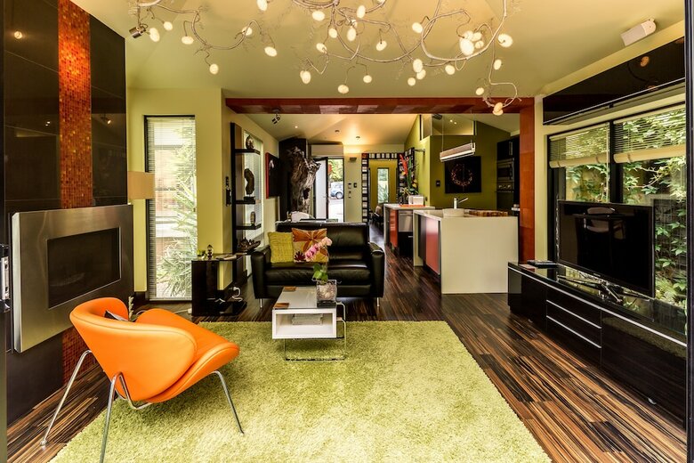 Corinda Contemporary
