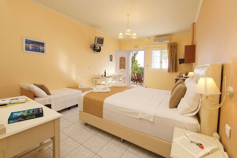 Hotel Studios Vrionis Panoramic Sunset