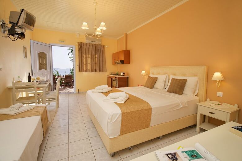 Hotel Studios Vrionis Panoramic Sunset
