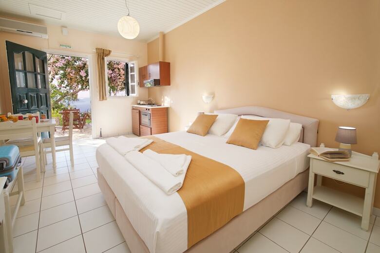 Hotel Studios Vrionis Panoramic Sunset