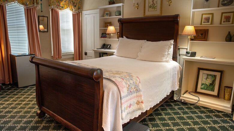Bed & Breakfast The Cuthbert House Inn