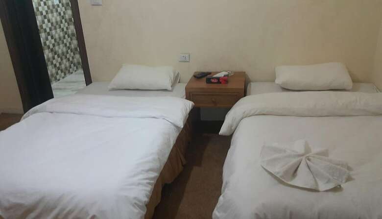 Al-houriat Hotel