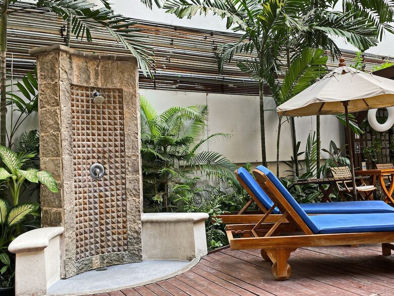 Silom Serene Hotel