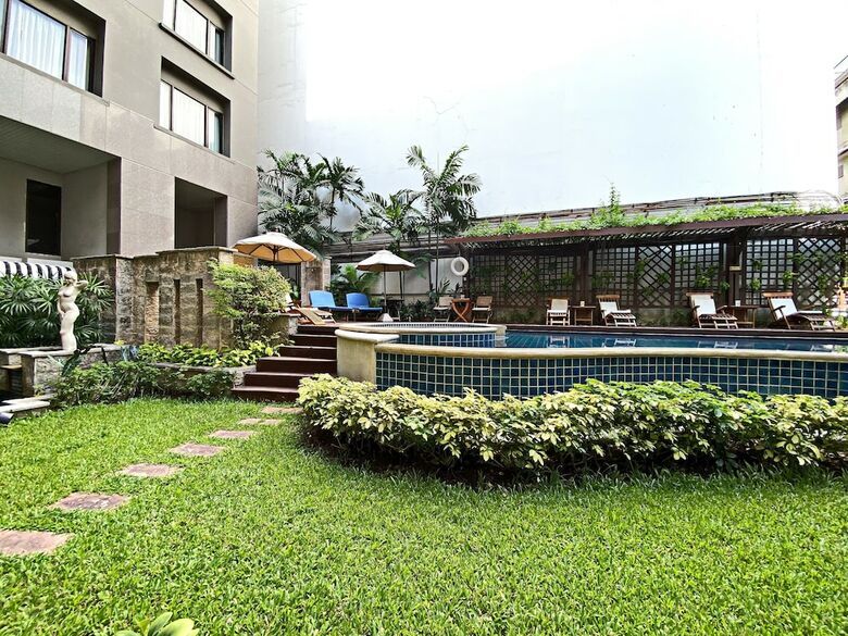 Silom Serene Hotel