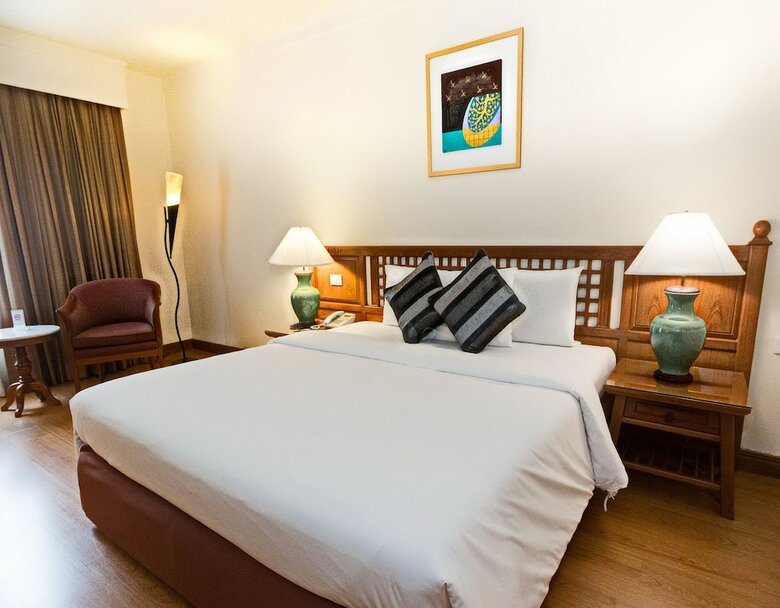 Silom Serene Hotel