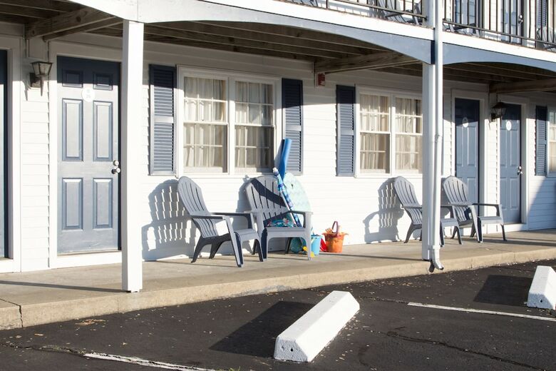 Hotel Tidewater Inn
