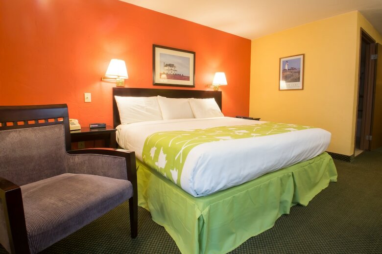 Hotel Tidewater Inn
