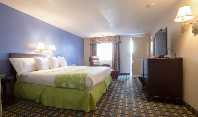 Hotel Tidewater Inn