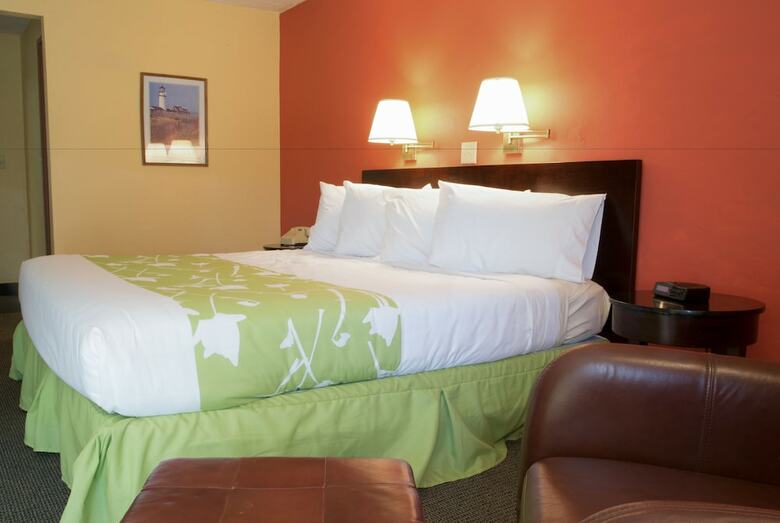 Hotel Tidewater Inn
