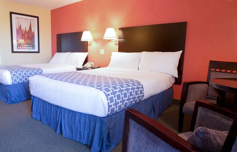 Hotel Tidewater Inn