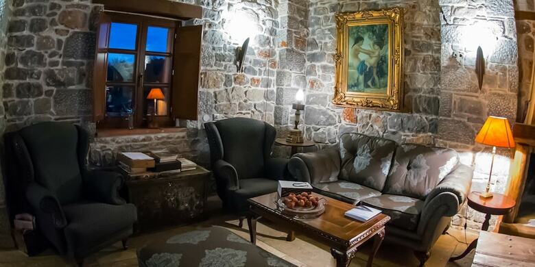 Xemoni Hotel