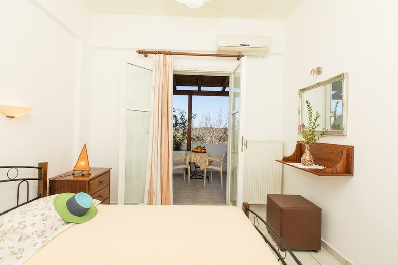 Artos Apartments