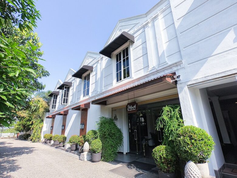 Hotel Akash Retreat And Spa
