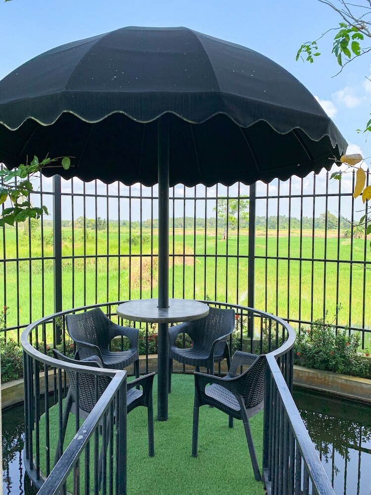Hotel Akash Retreat And Spa
