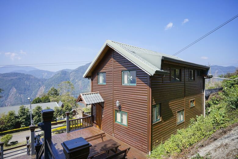 Hotel Cloud Falls Resort