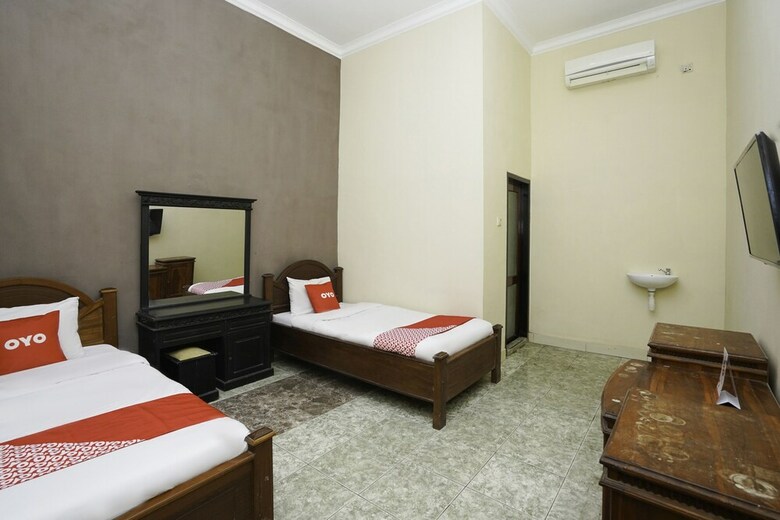 Hotel Madinah Syariah