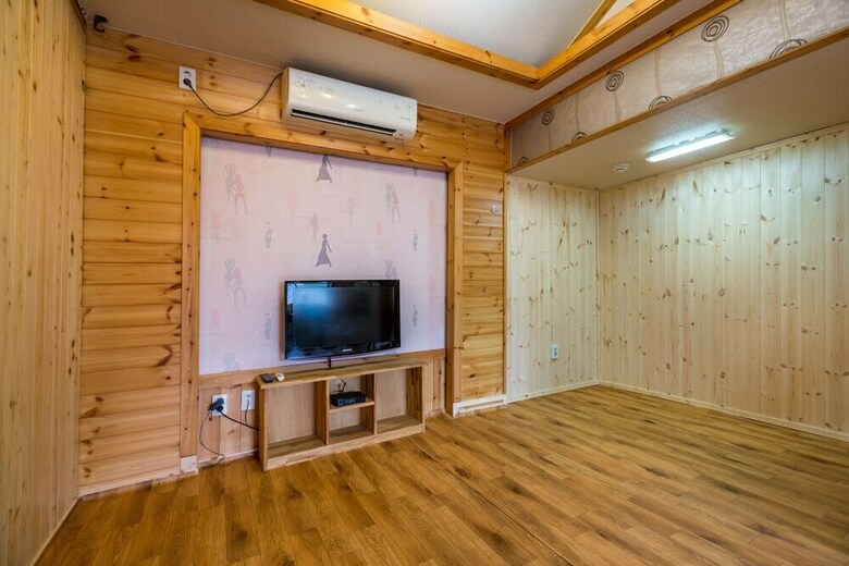 Yeoulmok Pension