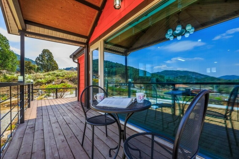 Chukryeong Mt View Pension