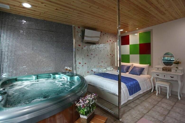Apartamentos White House On The Lake Pension