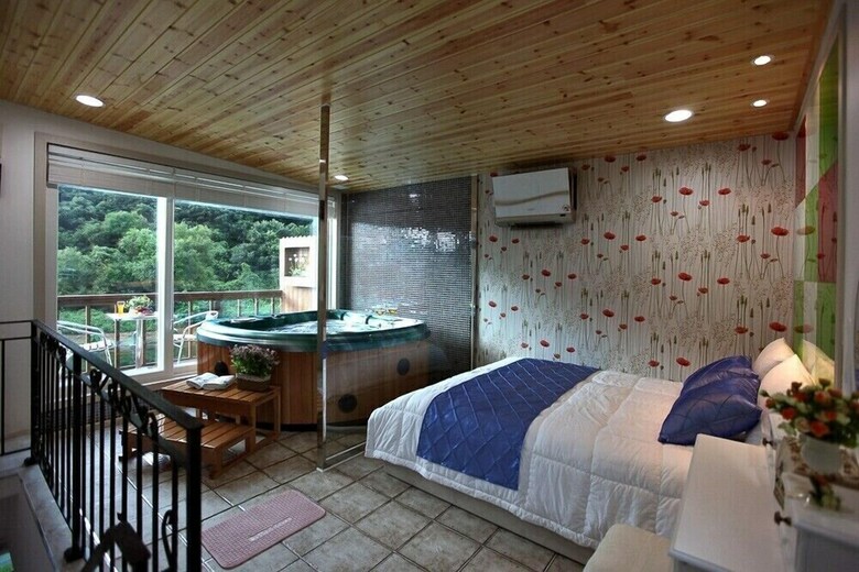 Apartamentos White House On The Lake Pension