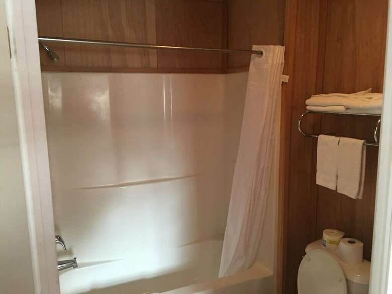 Posada Whispering Creek Lodging & Rv Resort