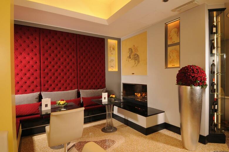 Hotel Antares Rubens