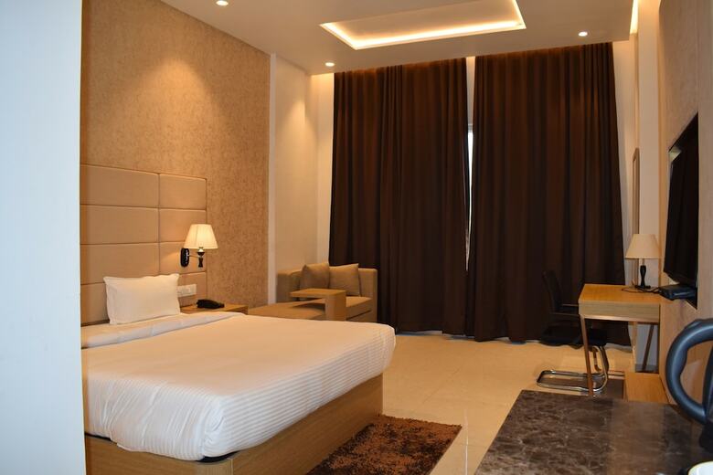 Hotel Tgs