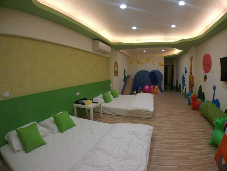 Hotel Night Bear Family Homestay