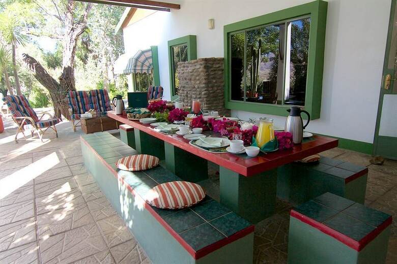 Corona Guest Farm