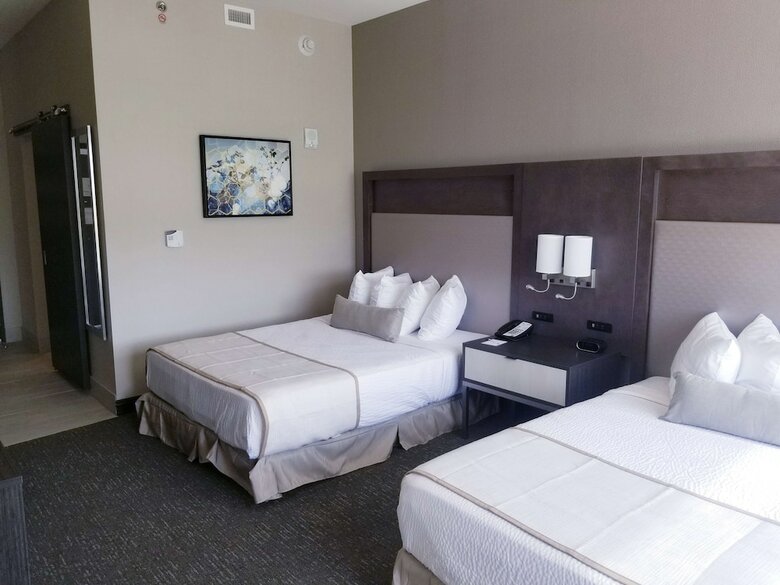 Best Western Plus Executive Residency Rigby's Water World Hotel