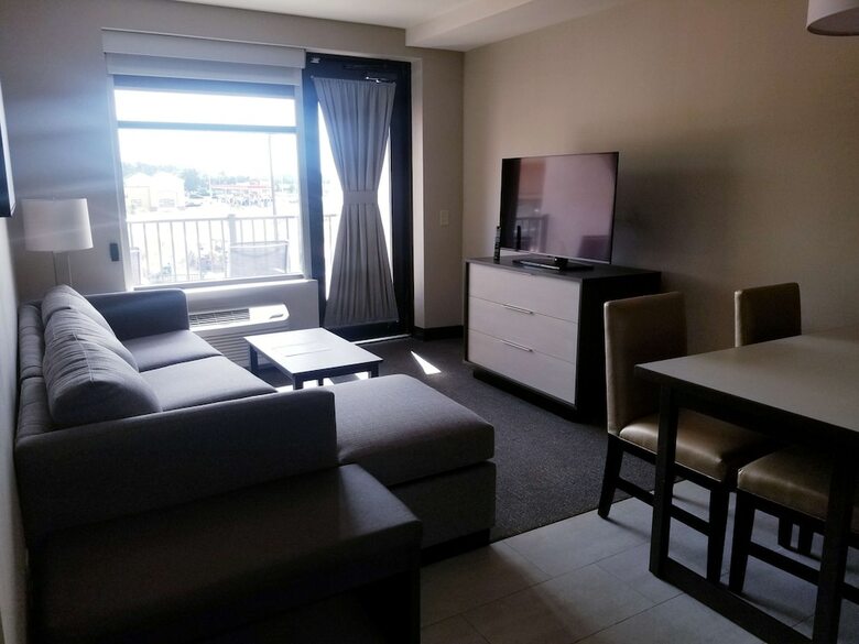 Best Western Plus Executive Residency Rigby's Water World Hotel