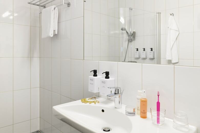 Hotel Scandic �rebro V�st