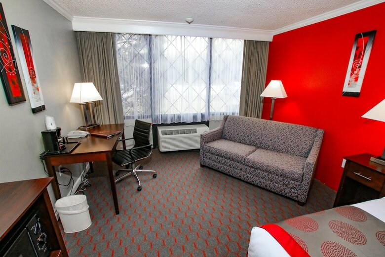 Ramada Hotel & Conference Center By Wyndham Lewiston