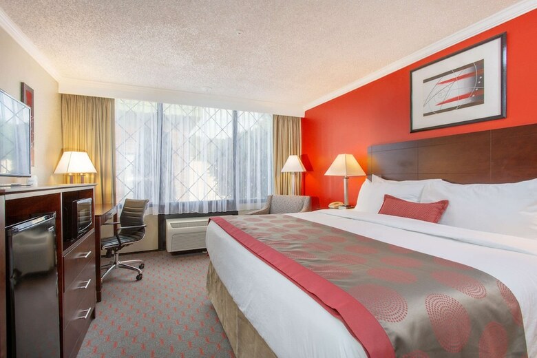 Ramada Hotel & Conference Center By Wyndham Lewiston