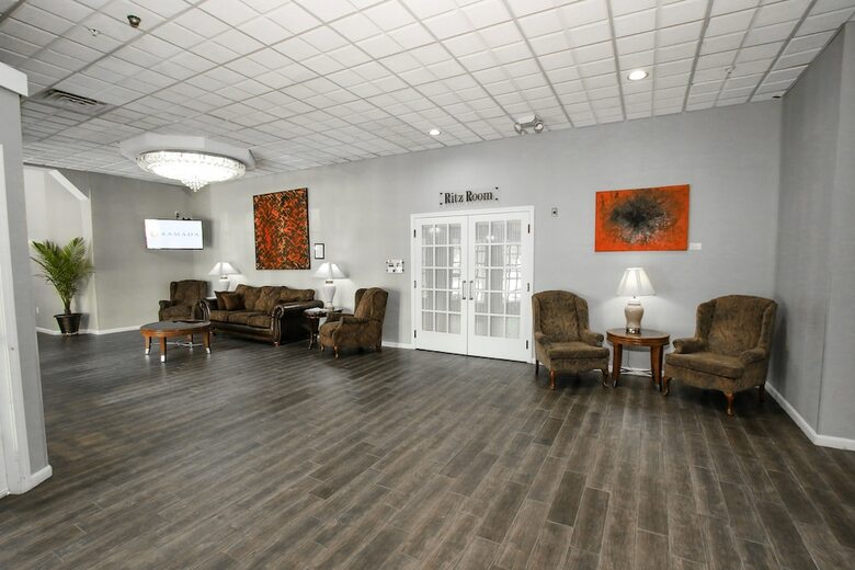 Ramada Hotel & Conference Center By Wyndham Lewiston