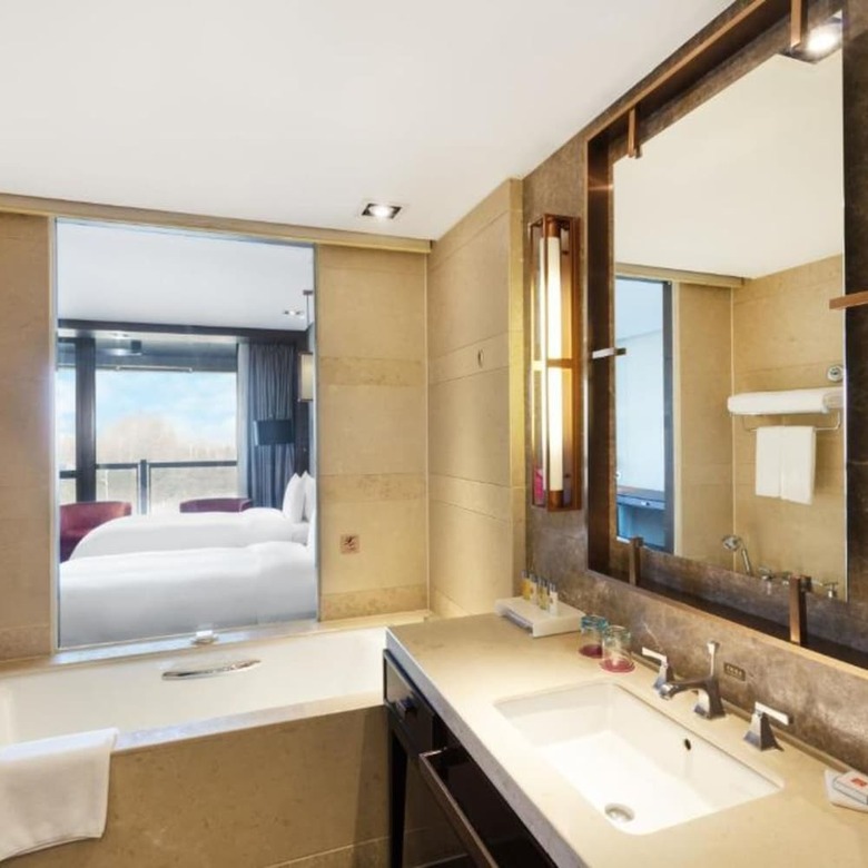 Hotel Crowne Plaza Xuzhou Dalong Lake