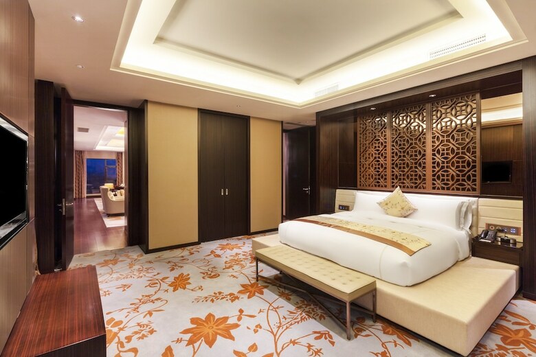 Hotel Crowne Plaza Xuzhou Dalong Lake
