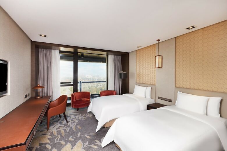 Hotel Crowne Plaza Xuzhou Dalong Lake