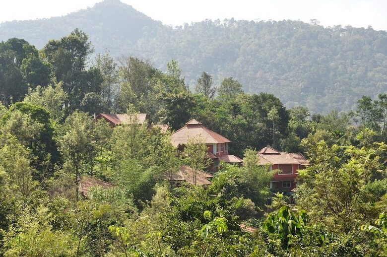 Hotel Crescent Residency
