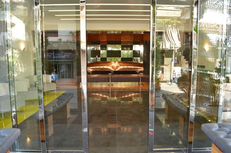 Warwick Stone 55 Hotel