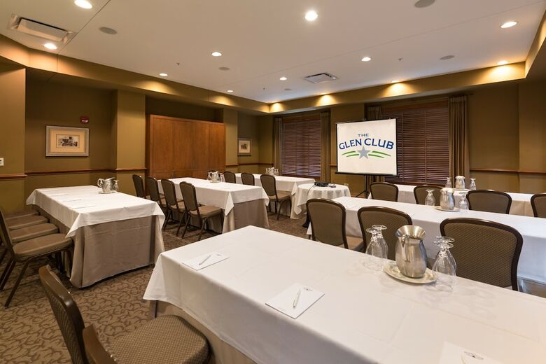 Hotel The Glen Club