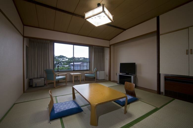 Hotel Kyukamura Ohmi-hachiman