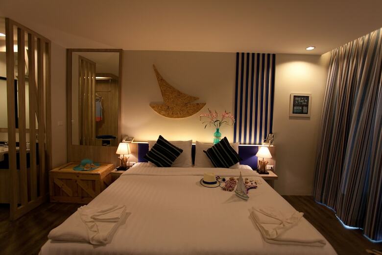 The Blue Pearl Kata Hotel