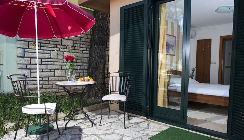 Hotel The Mediterranean Village San Antonio