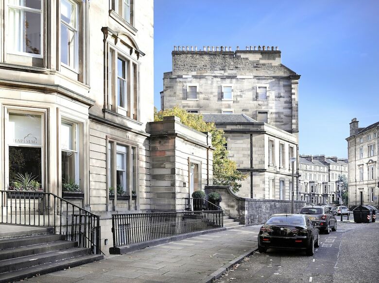 Hotel The Edinburgh Residence