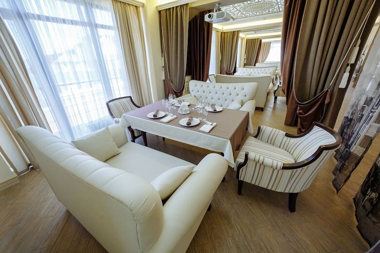 Bliss House Hotel