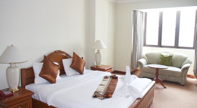 Hotel Omni Syncate Suites