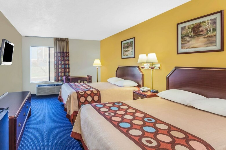 Hotel Super 8 By Wyndham Morristown/south