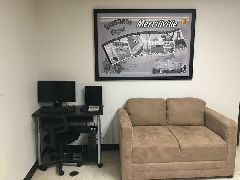 Hotel Super 8 By Wyndham Merrillville