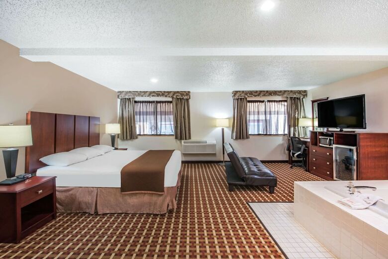 Motel Super 8 By Wyndham Harlingen Tx